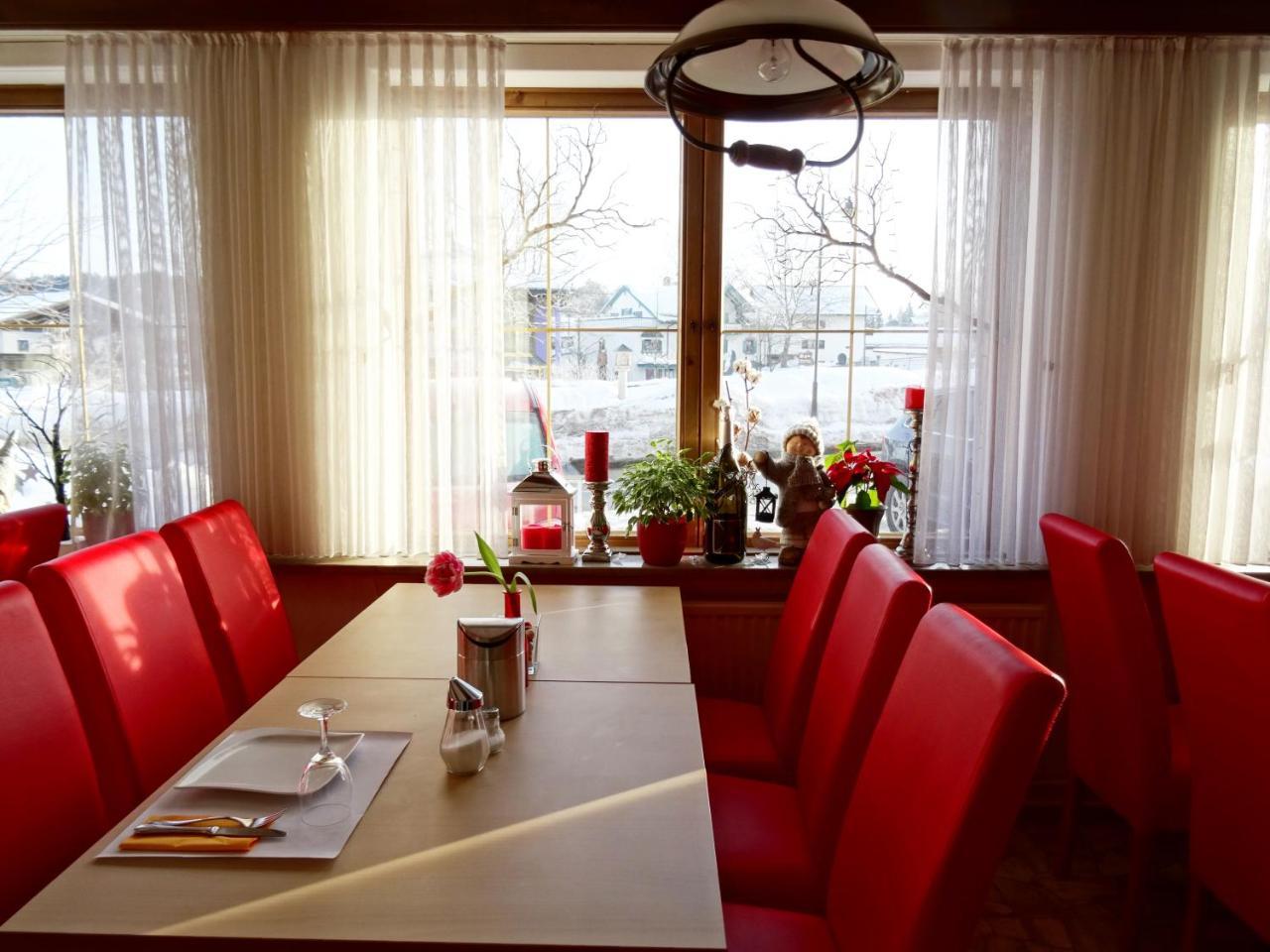 Hotel Gasthof Forelle ジークスドルフ エクステリア 写真