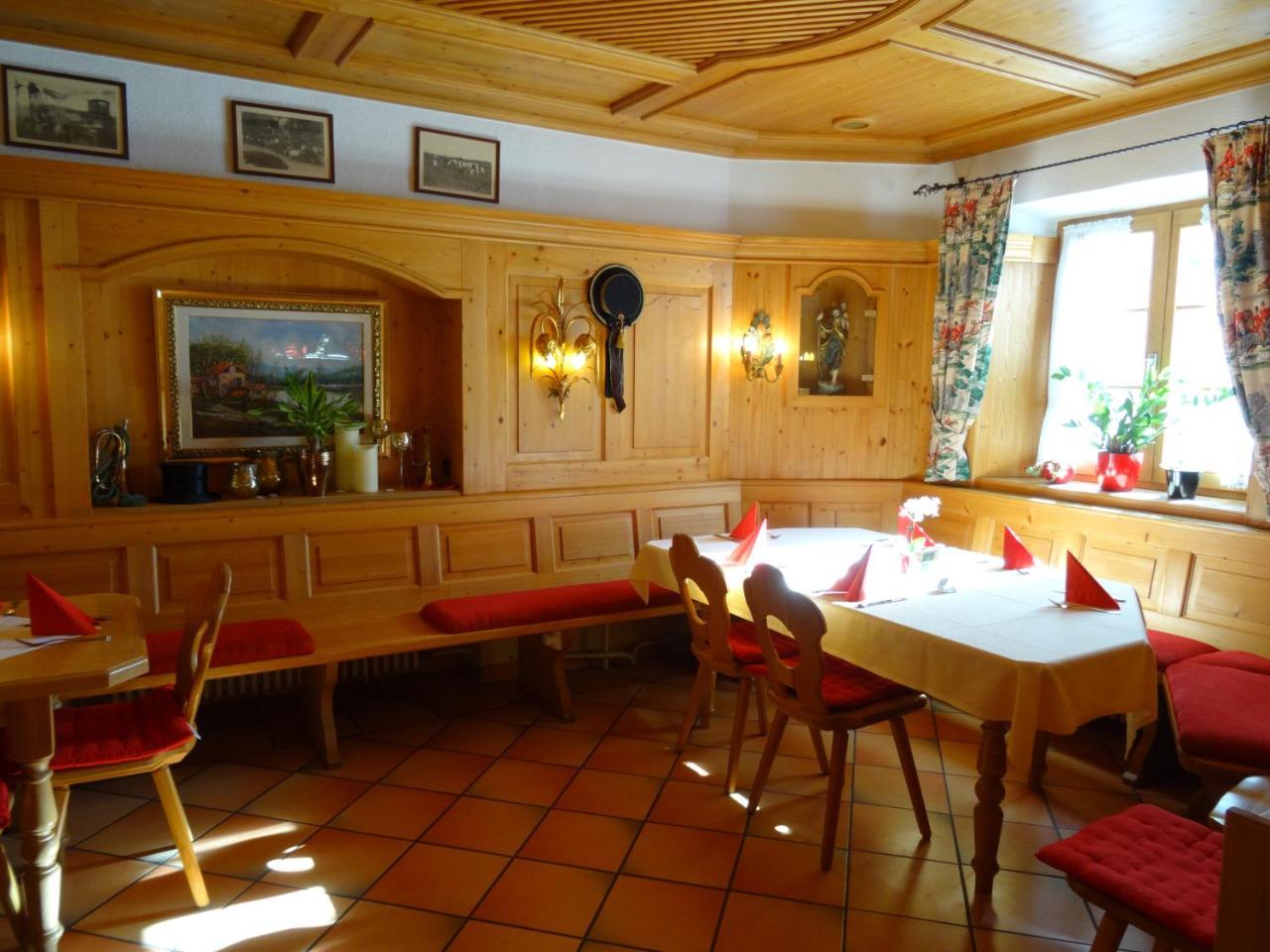 Hotel Gasthof Forelle ジークスドルフ エクステリア 写真