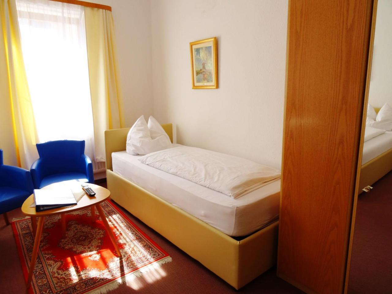 Hotel Gasthof Forelle ジークスドルフ エクステリア 写真