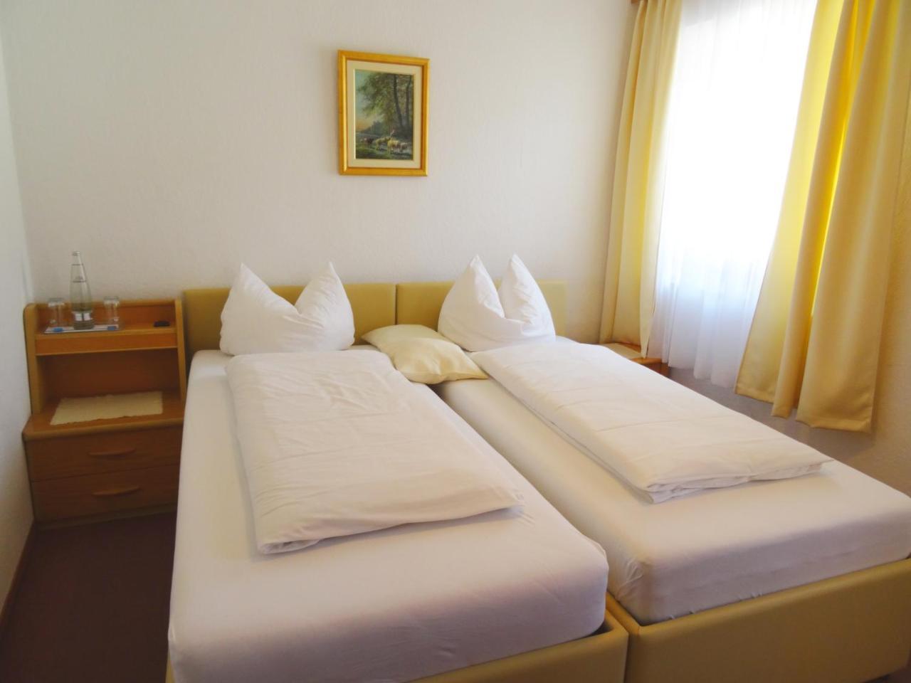Hotel Gasthof Forelle ジークスドルフ エクステリア 写真